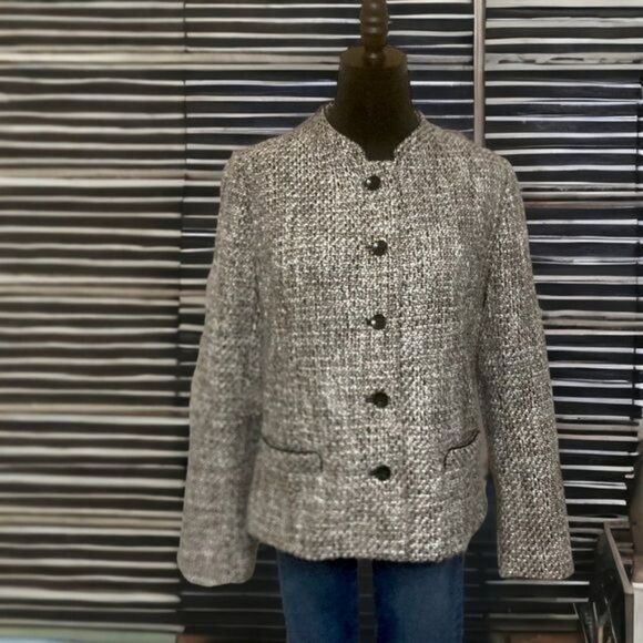 Dennis Basso Elegant Overcoat with Pink Satin Lining, Size Medium - Picture 5 of 6